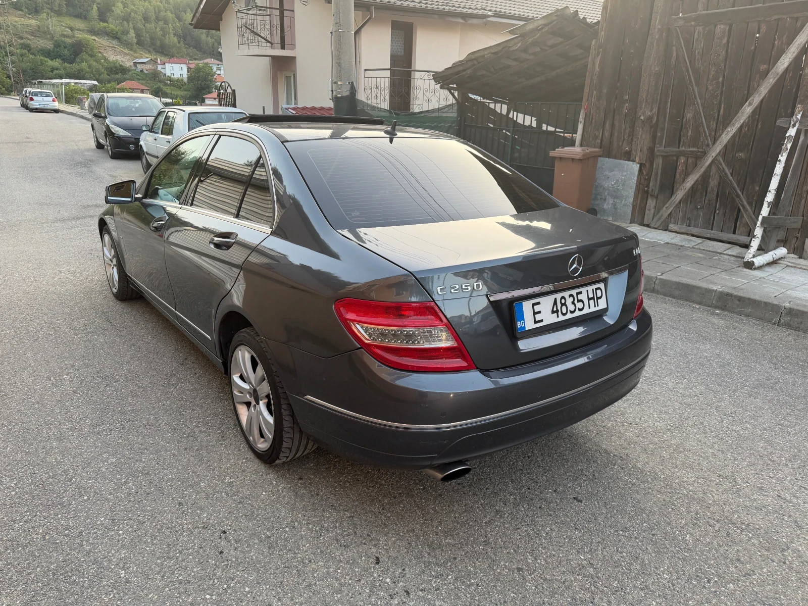 Mercedes-Benz C 250 Автомат шибидах навигация, снимка 7 - Автомобили и джипове - 55853208