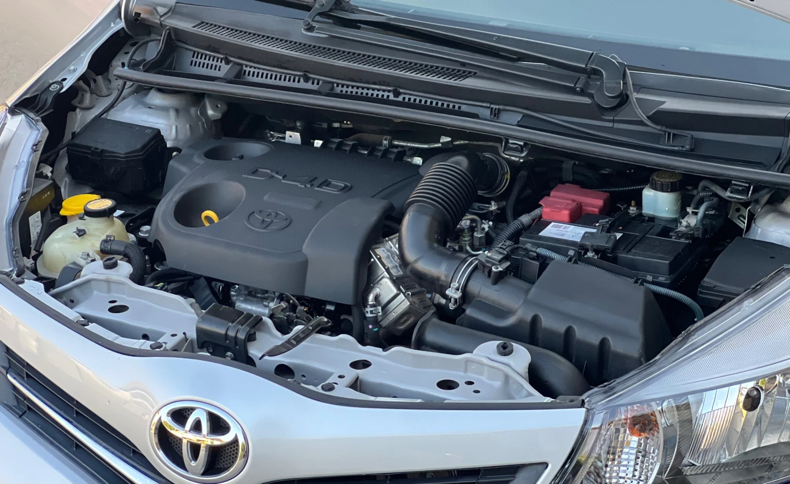 Toyota Yaris 1.4 D4D KAMERA 6ск., снимка 17 - Автомобили и джипове - 55931550