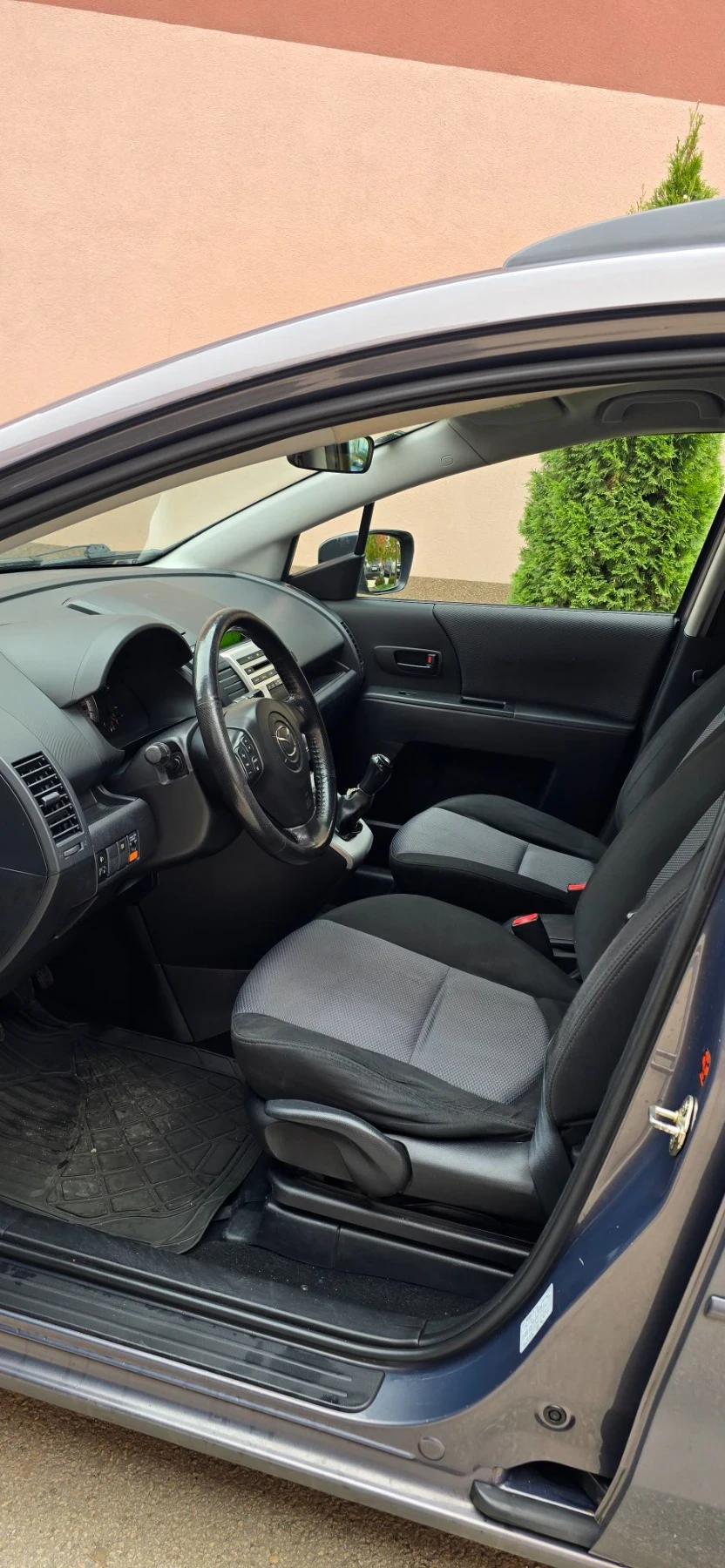 Mazda 5 1.8i, 7местен, снимка 9 - Автомобили и джипове - 56465085