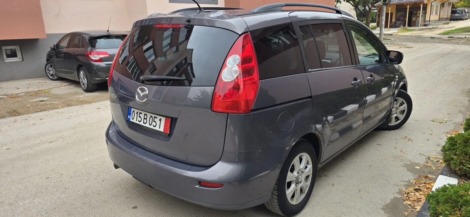 Mazda 5 1.8i, 7местен, снимка 5 - Автомобили и джипове - 56465085