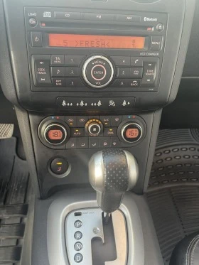 Nissan Qashqai 2.0 бензин, снимка 11