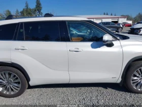Обява за продажба на Toyota Highlander  HYBRID PLATINUM CARFAX АВТО КРЕДИТ  ~74 500 лв. - изображение 6