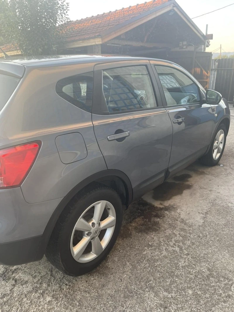 Nissan Qashqai 2.0 бензин, снимка 6 - Автомобили и джипове - 47089105