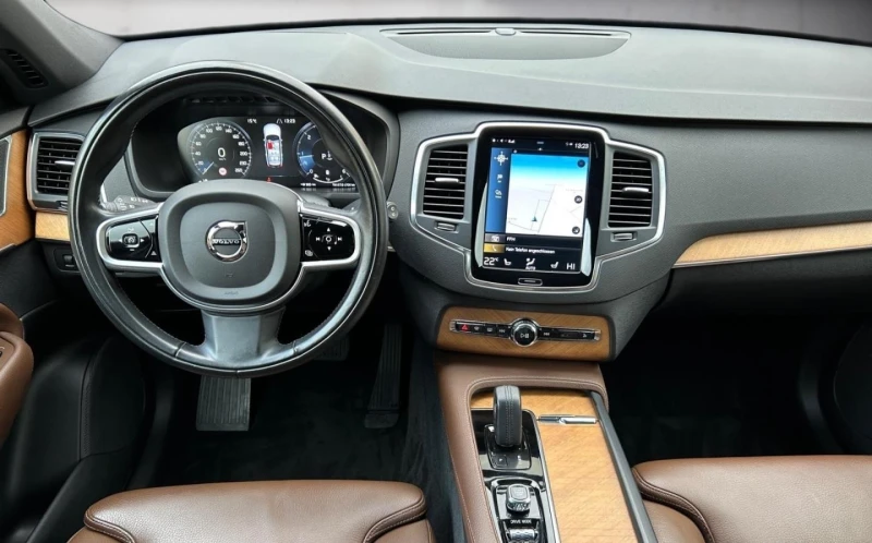 Volvo Xc90 B5* 6+ 1* AWD* MEMORY* CAM* DISTR* NAVI* , снимка 9 - Автомобили и джипове - 52089181