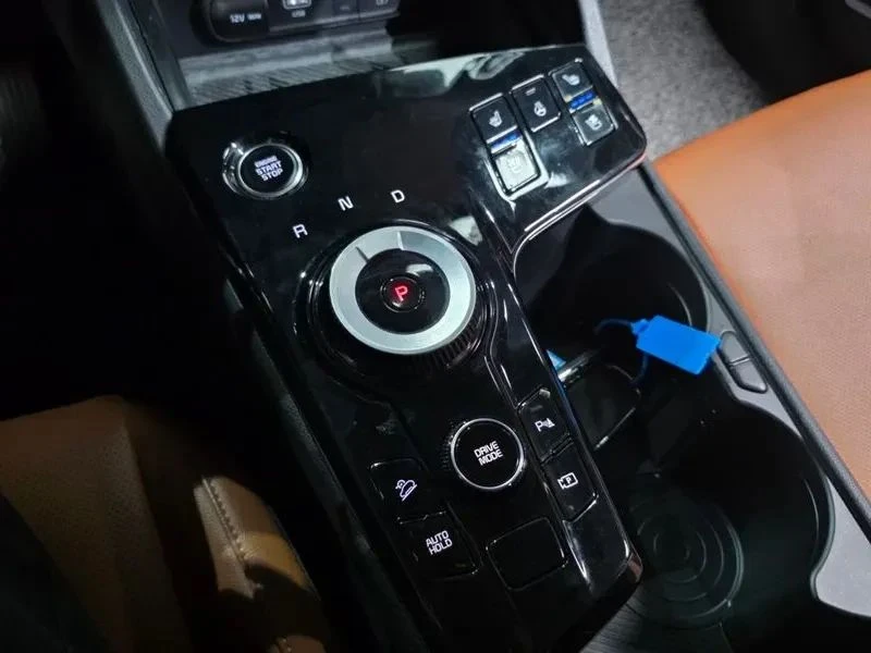 Kia Sportage, снимка 9 - Автомобили и джипове - 56731822