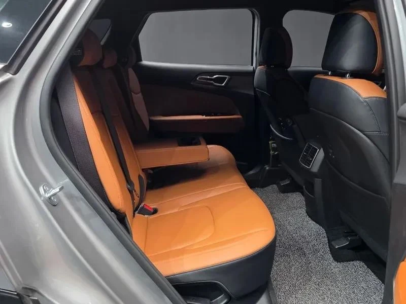 Kia Sportage, снимка 12 - Автомобили и джипове - 56731822