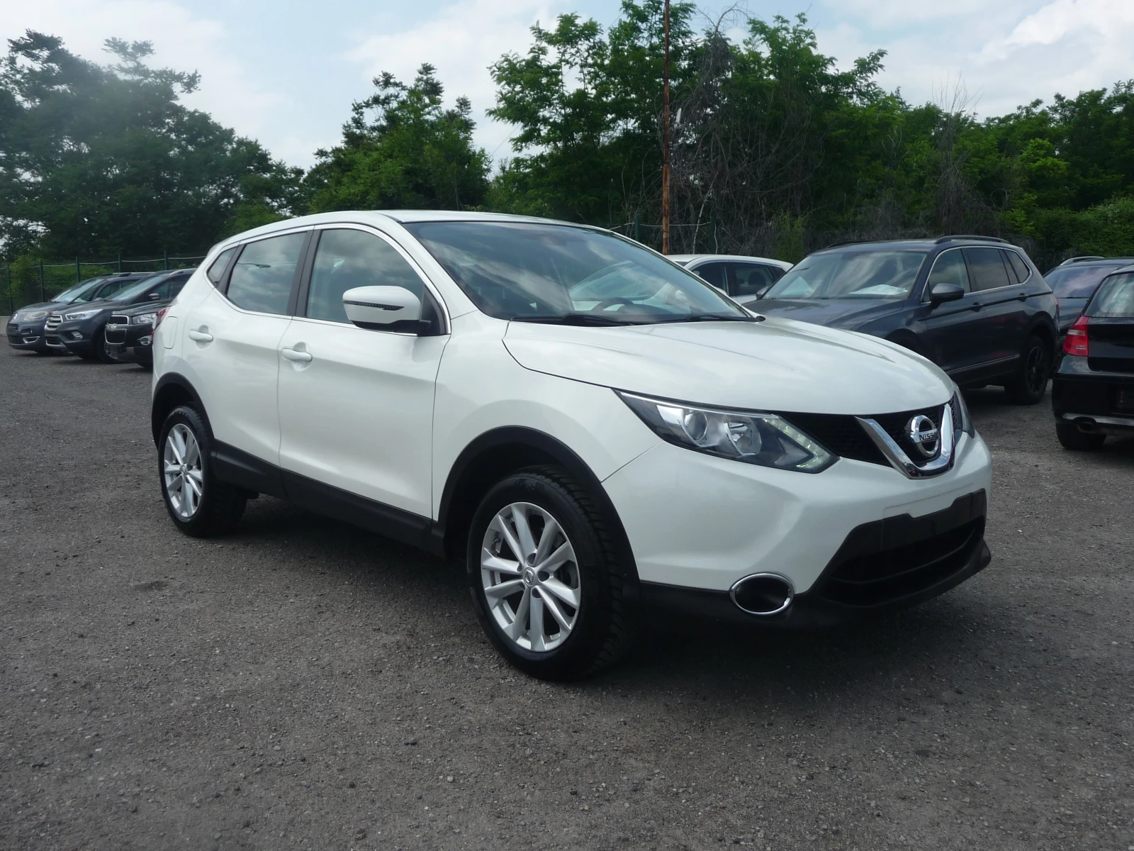 Nissan Qashqai 1.5DCI-LED НАВИГАЦИЯ-КАМЕРА-ПЕРЛА-ПЕРФЕКТЕН - изображение 3