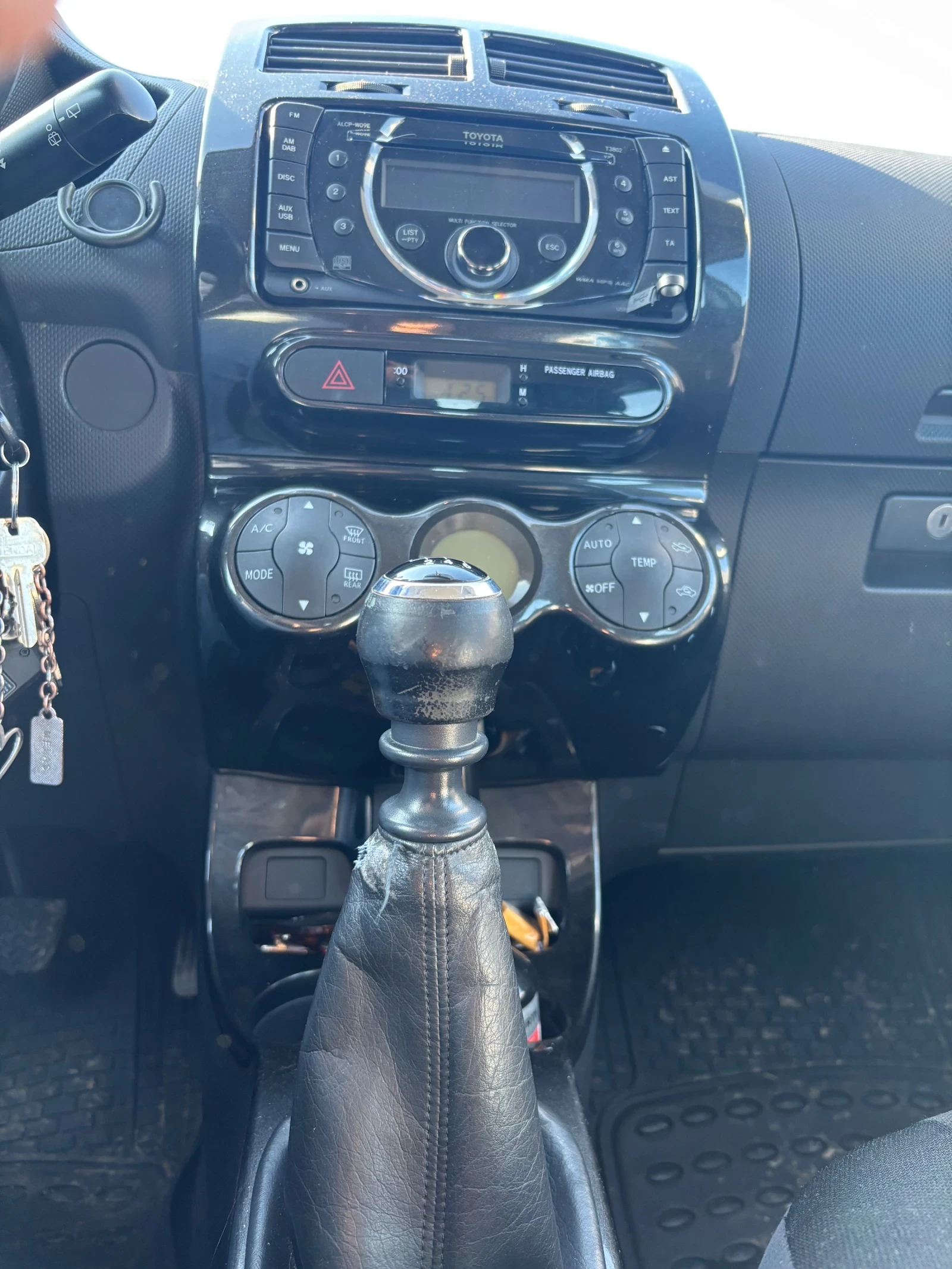 Toyota Urban Cruiser 1.4D 4x4 | Mobile.bg � ����������� 13