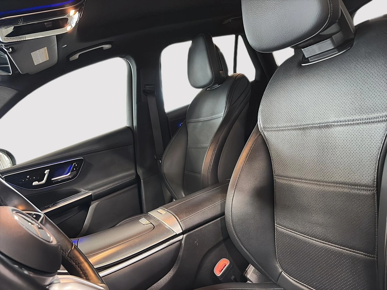 Mercedes-Benz GLC 300 ПАМЕТ* 360 КАМЕРА* ПАНОРАМА* ПОДГРЕВ, снимка 6 - Автомобили и джипове - 54063393