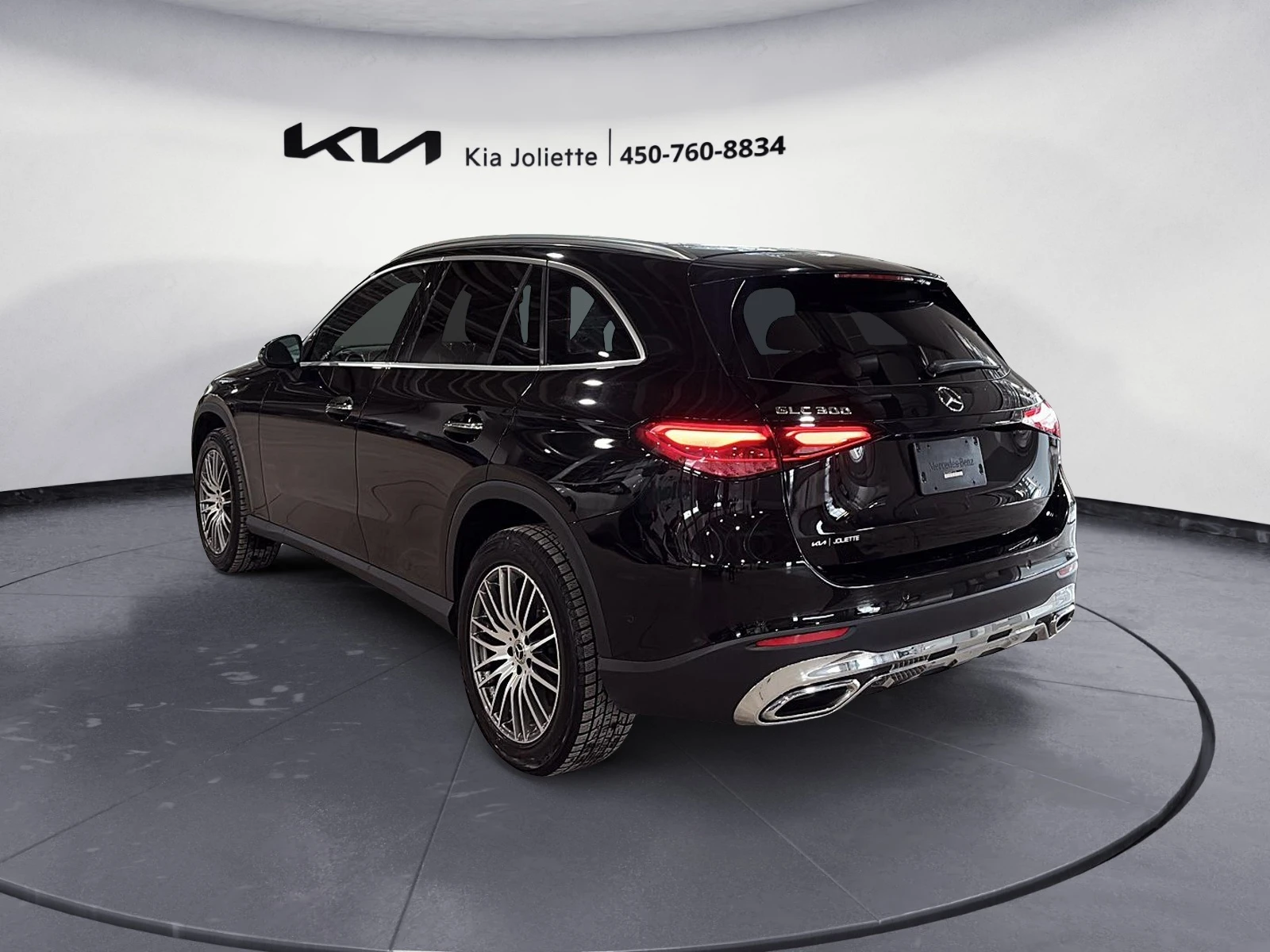 Mercedes-Benz GLC 300 ПАМЕТ* 360 КАМЕРА* ПАНОРАМА* ПОДГРЕВ, снимка 4 - Автомобили и джипове - 54063393