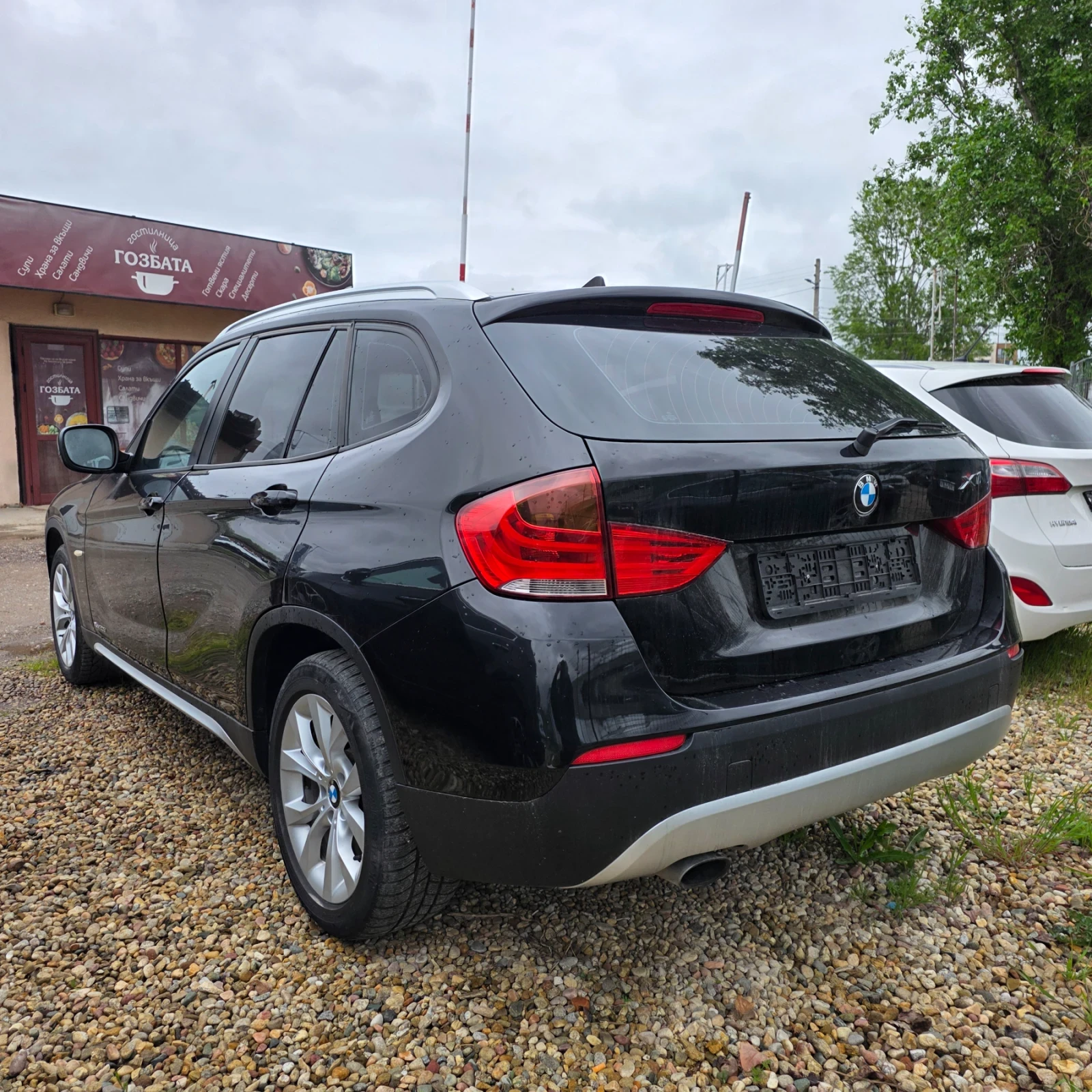 BMW X1 2.0D Xdrive XLine EXECUTIVE - КАТО НОВА!!!, снимка 6 - Автомобили и джипове - 54362803