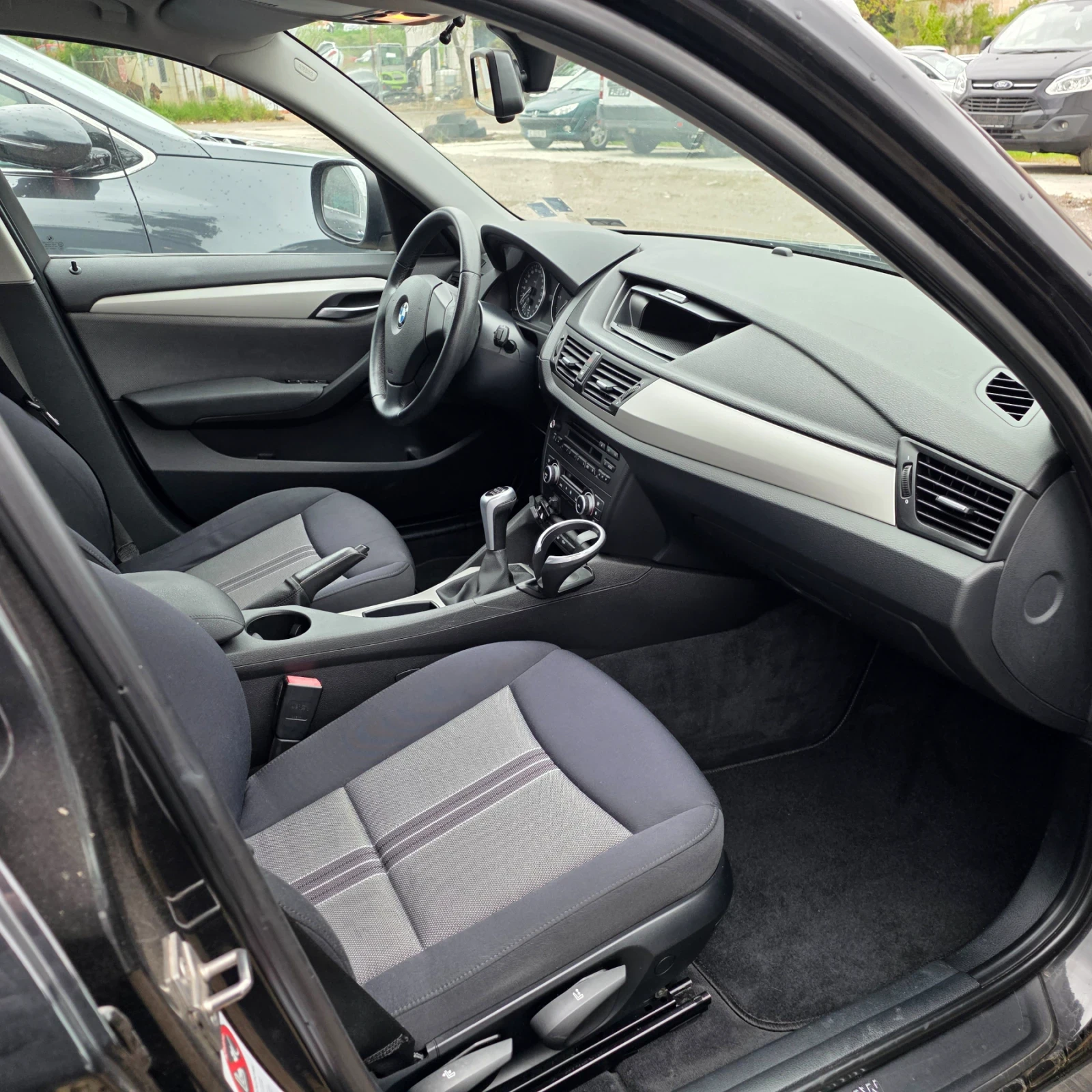 BMW X1 2.0D Xdrive XLine EXECUTIVE - КАТО НОВА!!!, снимка 13 - Автомобили и джипове - 54362803