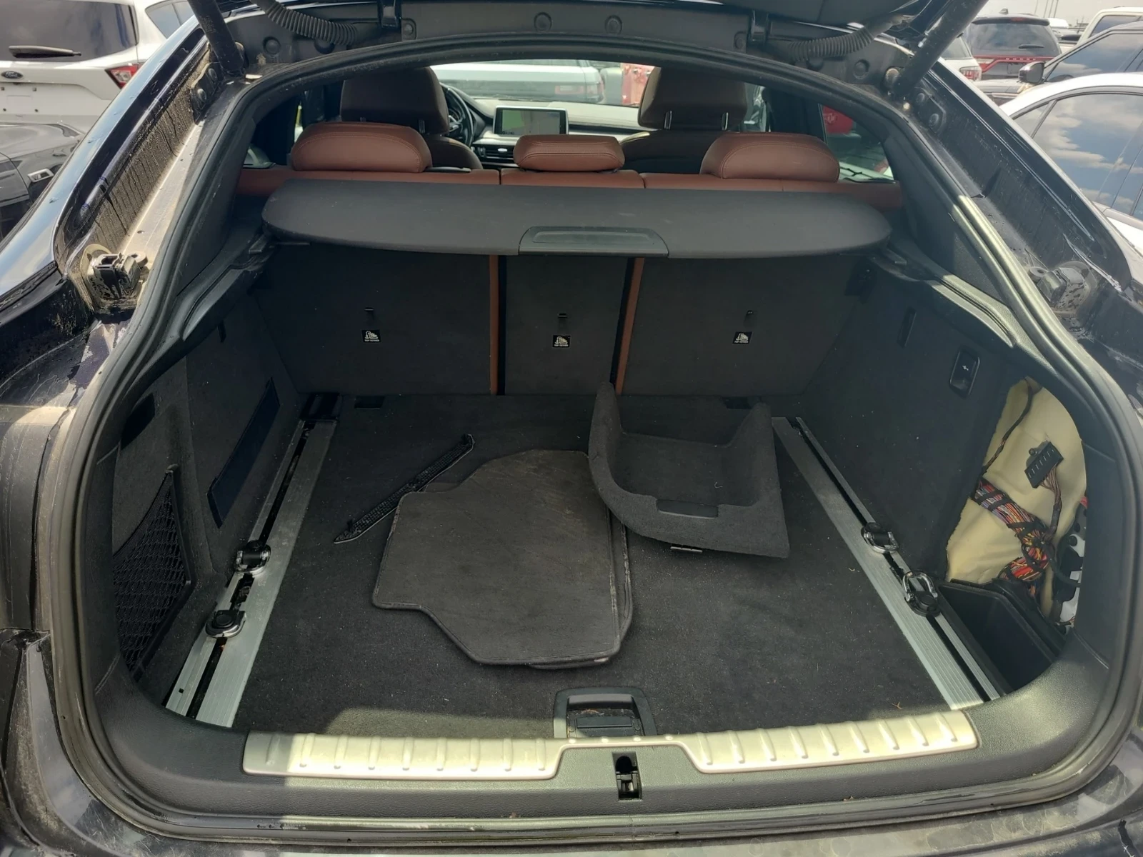 BMW X6 ПОДГРЕВ* ШИБИДАХ* ЕЛ.СЕДАЛКИ* CARFAX, снимка 13 - Автомобили и джипове - 55092457