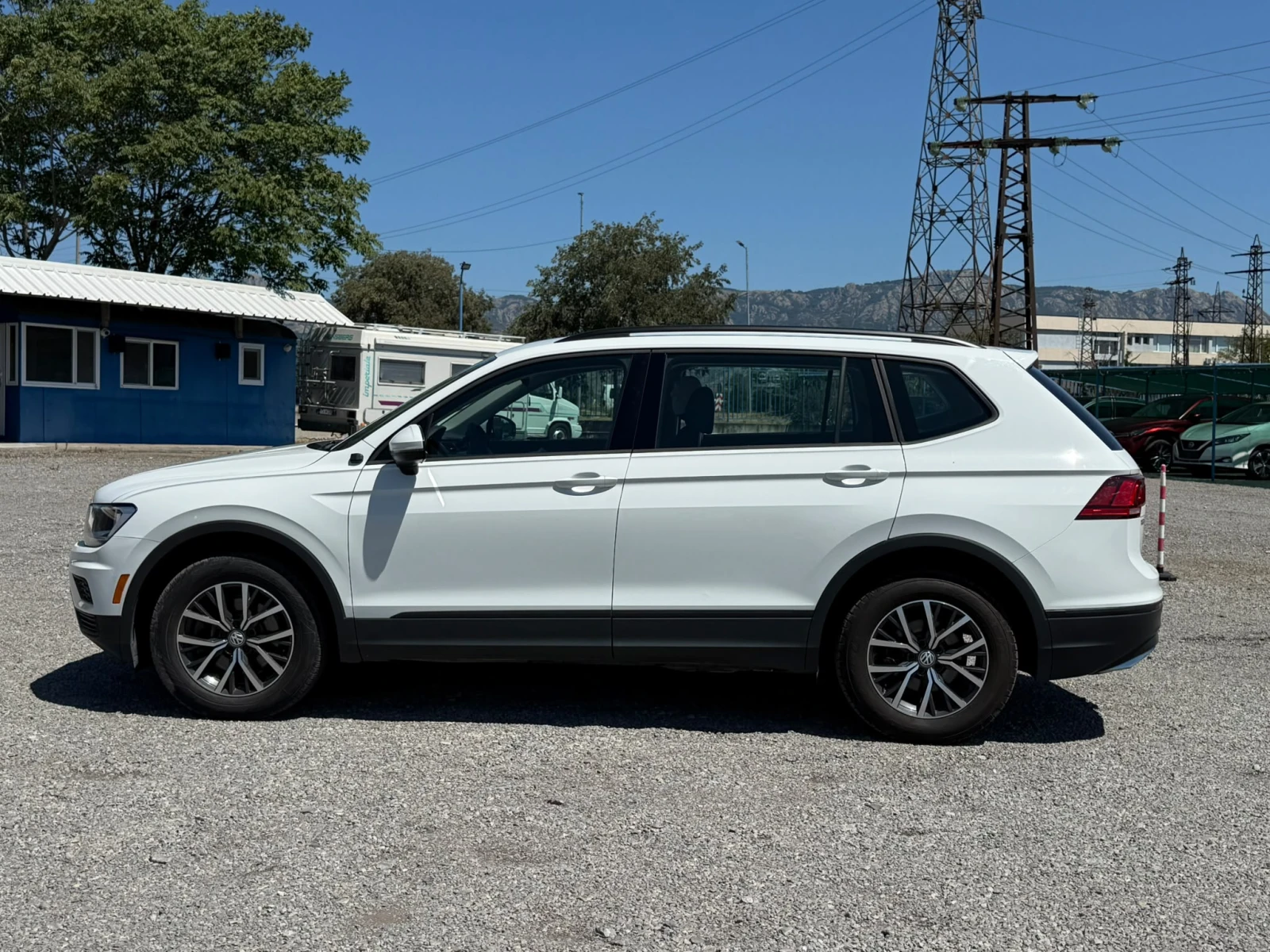 VW Tiguan 2, 0TSi 4х4 71.х.КМ АВТОМАТИК ТЕГЛИЧ, снимка 8 - Автомобили и джипове - 55168646