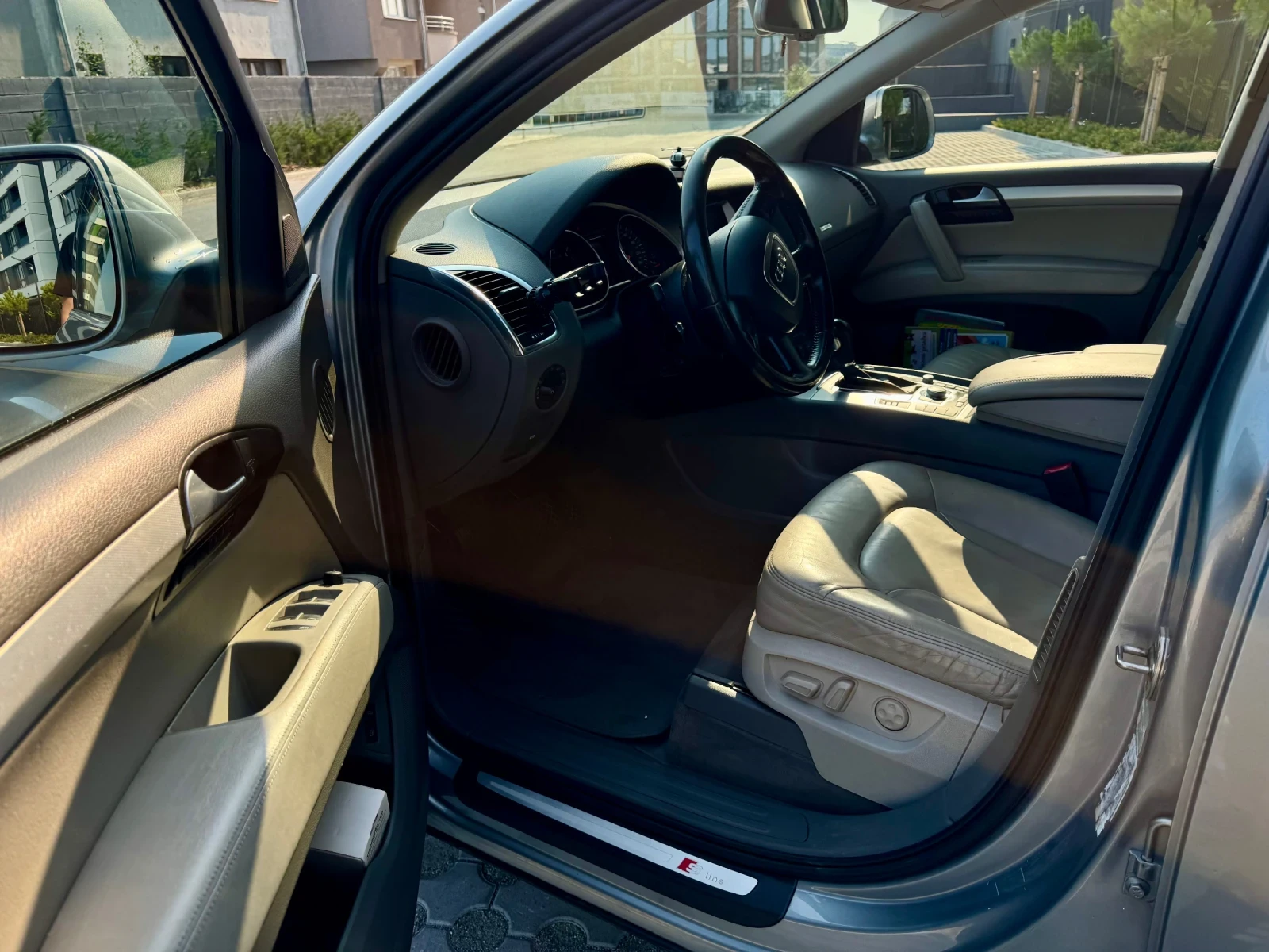 Audi Q7 3.0TDI, снимка 10 - Автомобили и джипове - 56042774