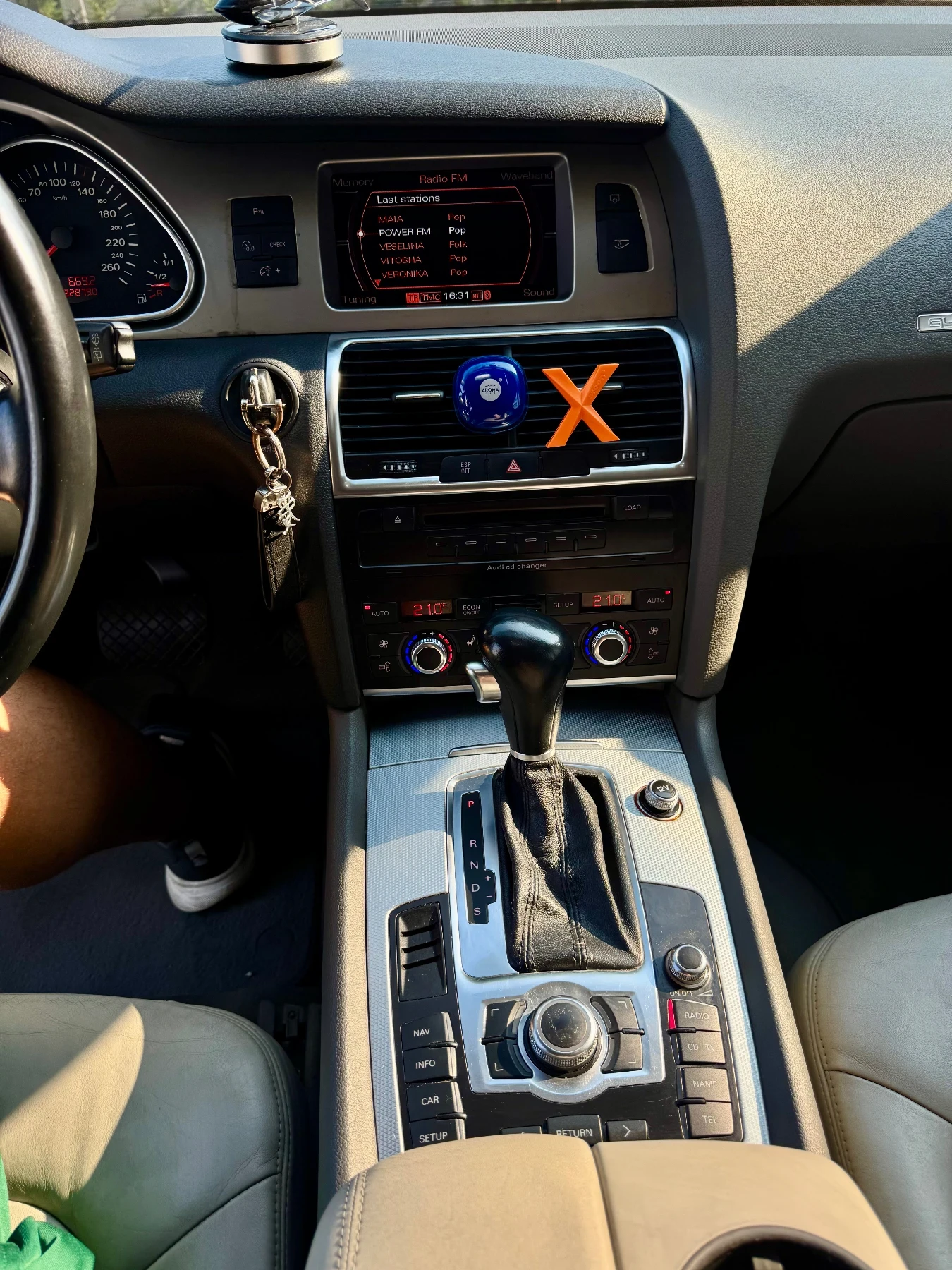 Audi Q7 3.0TDI, снимка 11 - Автомобили и джипове - 56042774