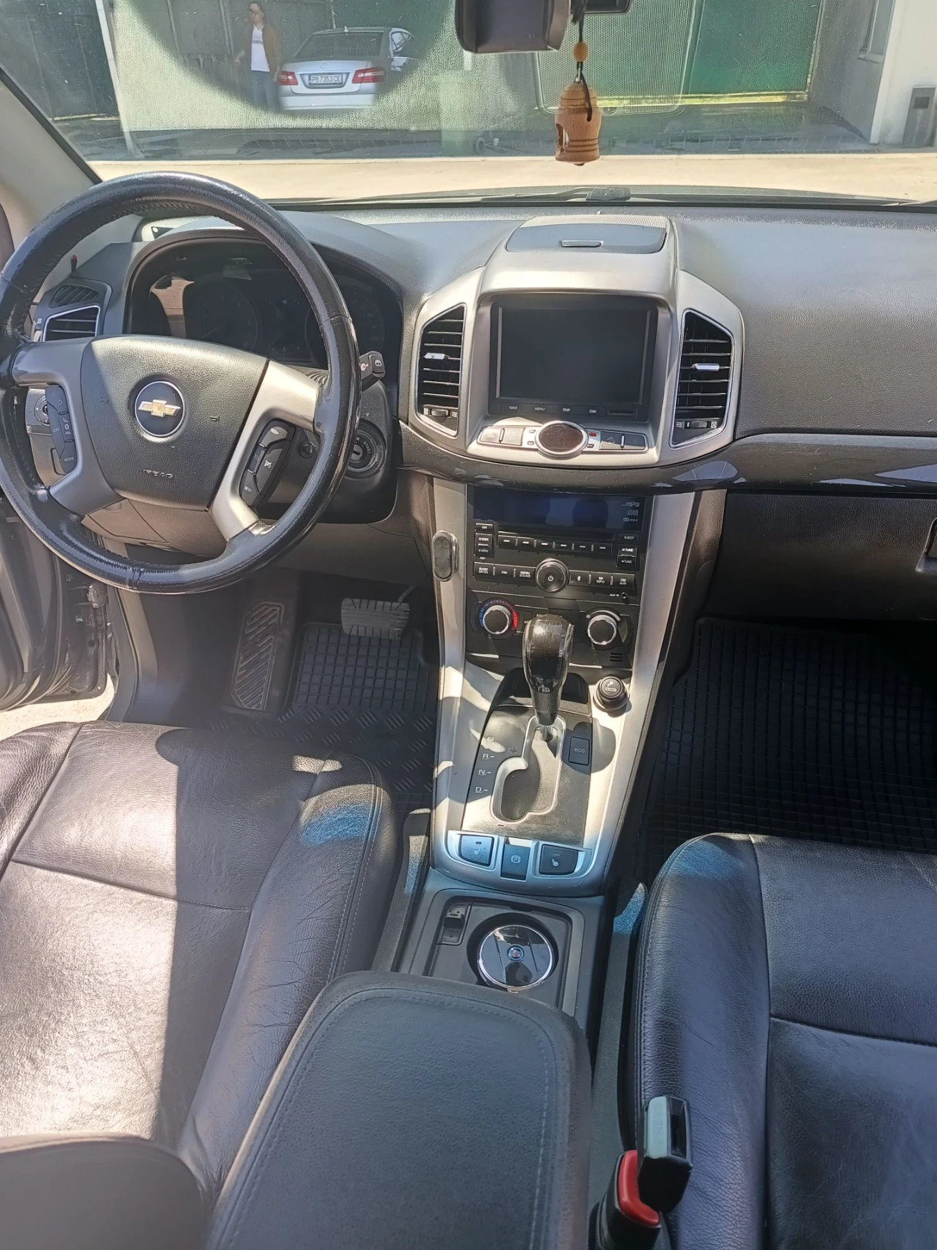 Chevrolet Captiva 2.2 CDTI, снимка 13 - Автомобили и джипове - 56121171