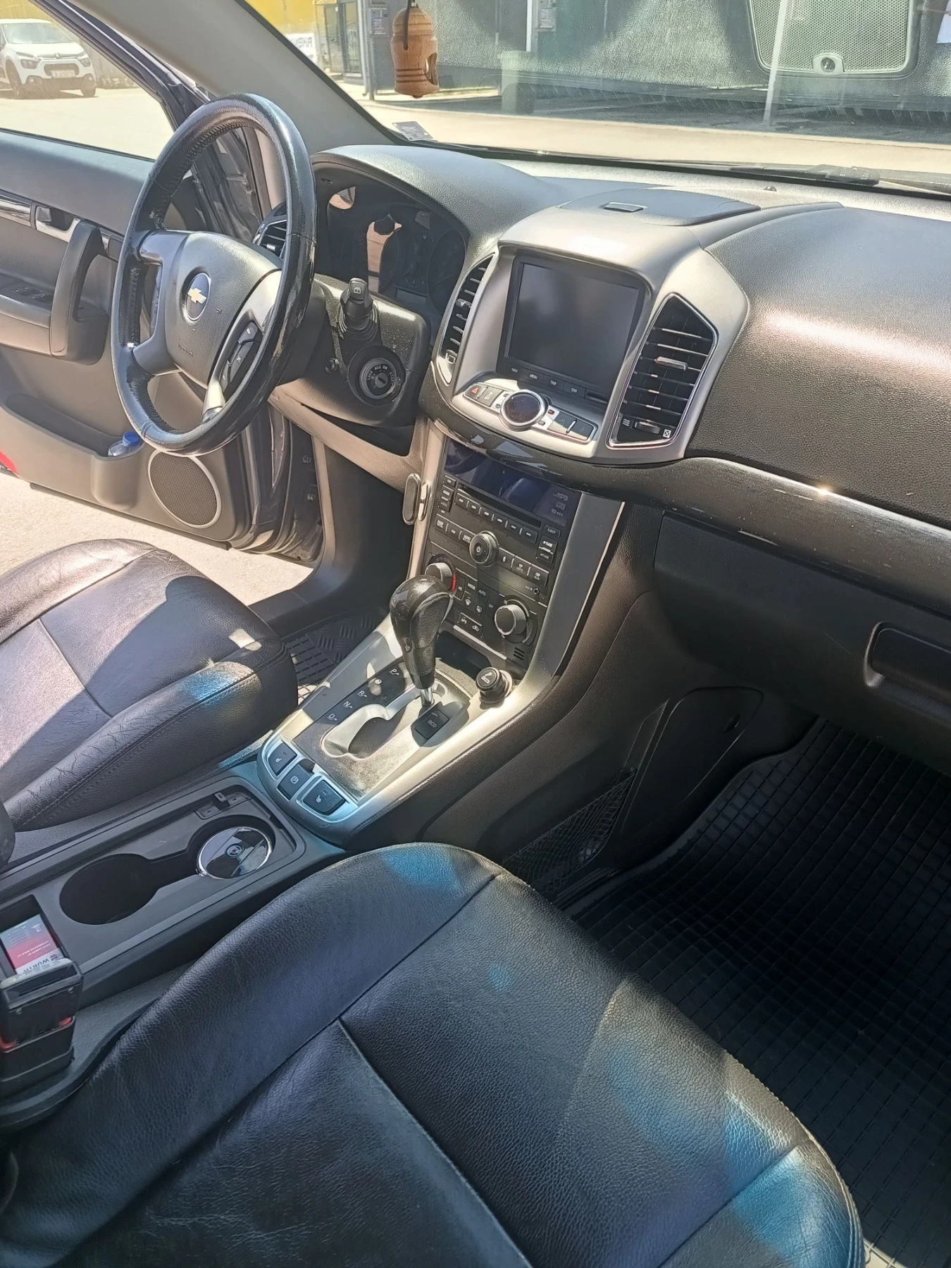 Chevrolet Captiva 2.2 CDTI, снимка 15 - Автомобили и джипове - 56121171