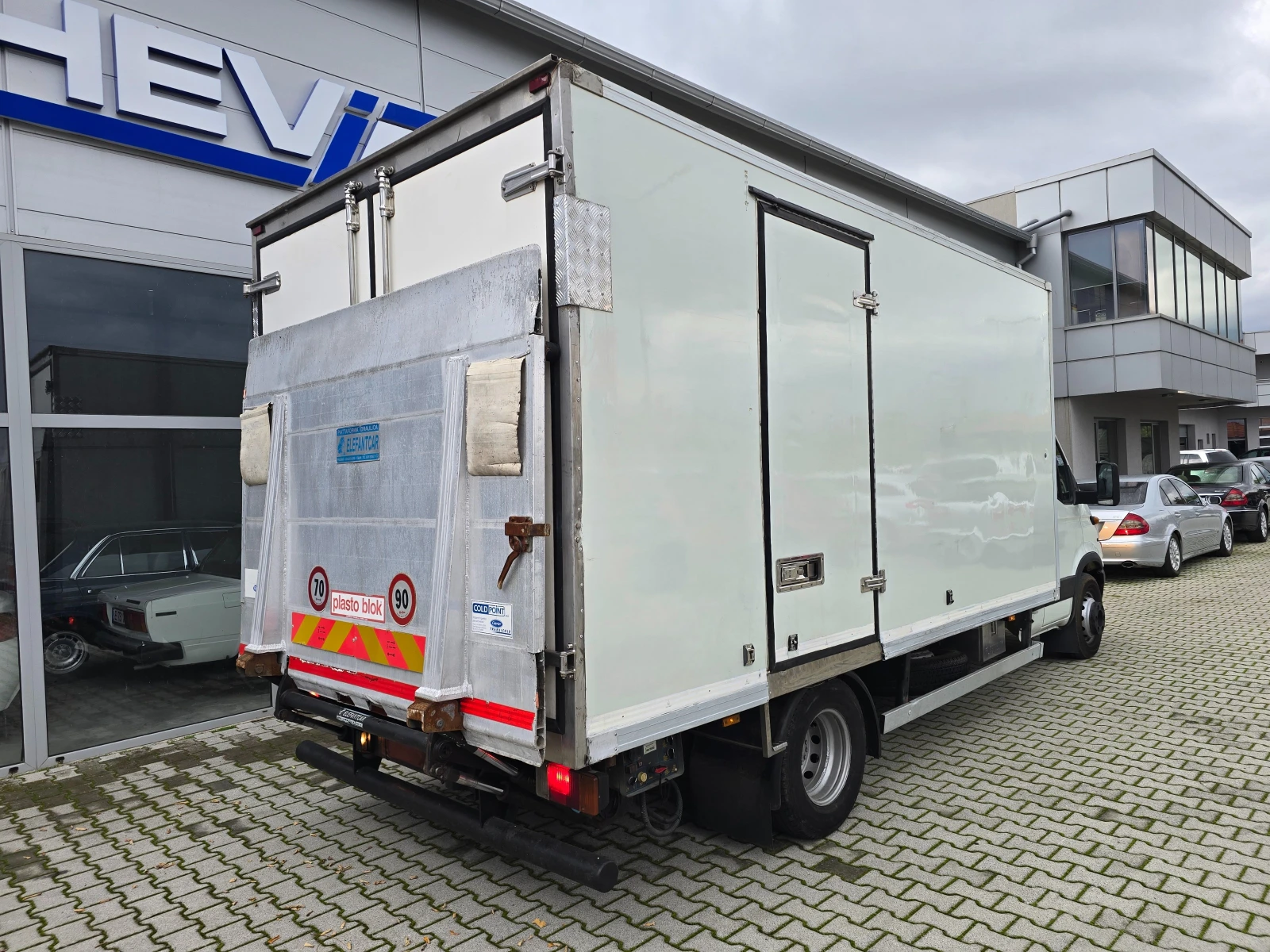 Iveco 60с15 Хладилен!! Падащ борд!! - изображение 3