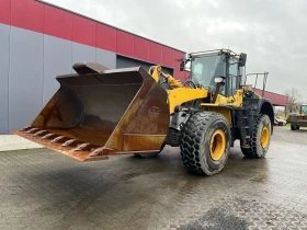      Komatsu WA 380 