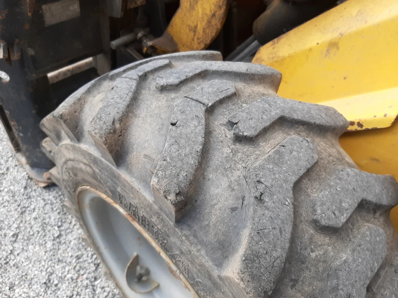 Мини челни товарачи Друга Avant 530 Plus, снимка 6 - Индустриална техника - 53419166