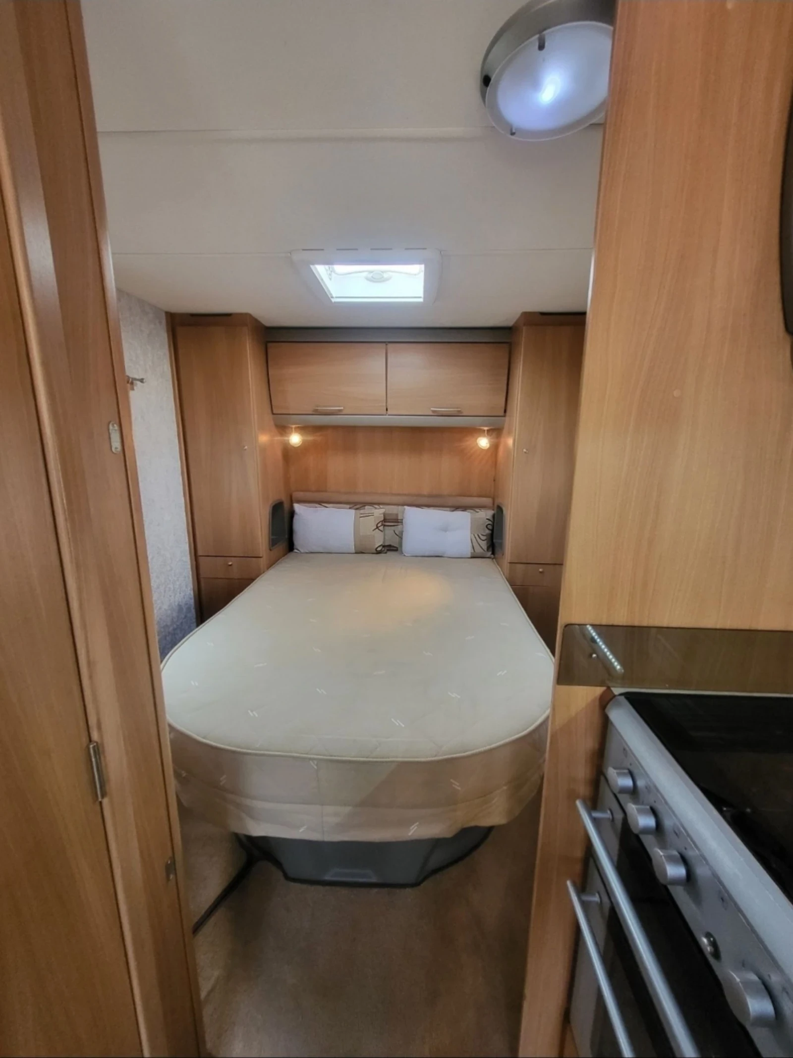 �������� Challenger Swift | Mobile.bg � ����������� 10