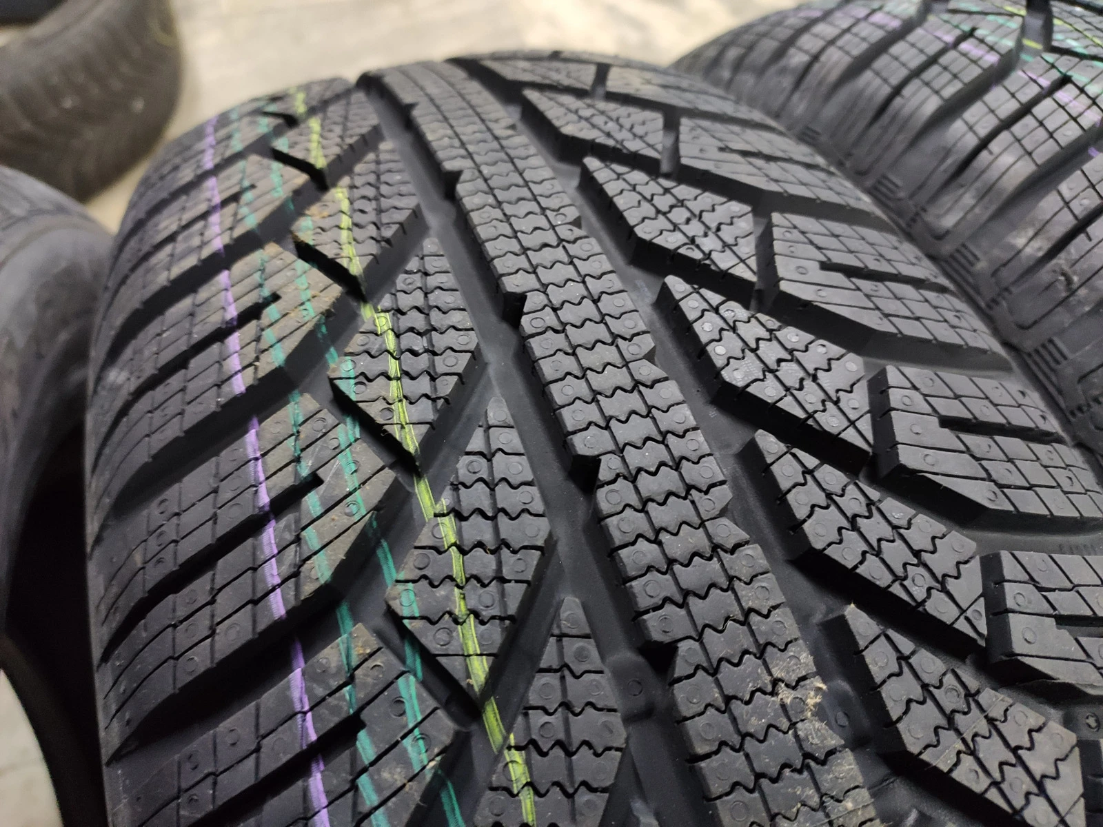  235/65R17 | Mobile.bg   7