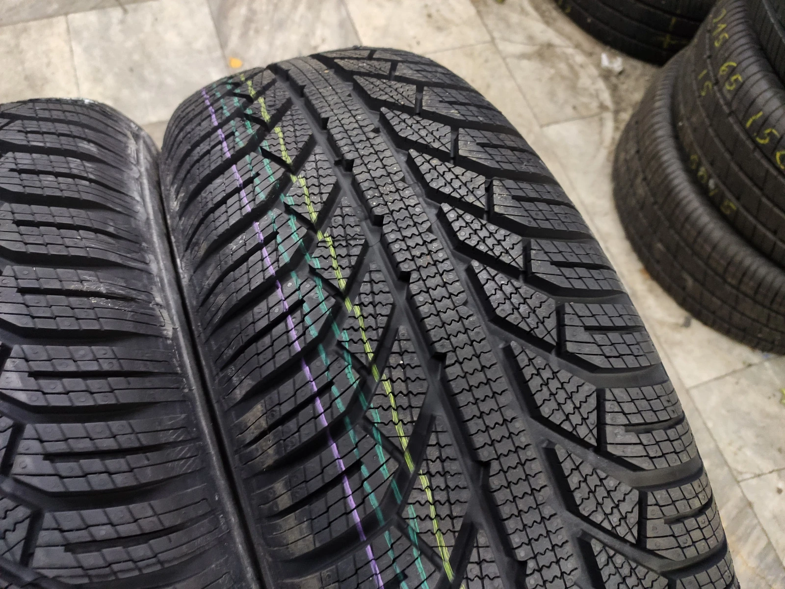  235/65R17 | Mobile.bg   6