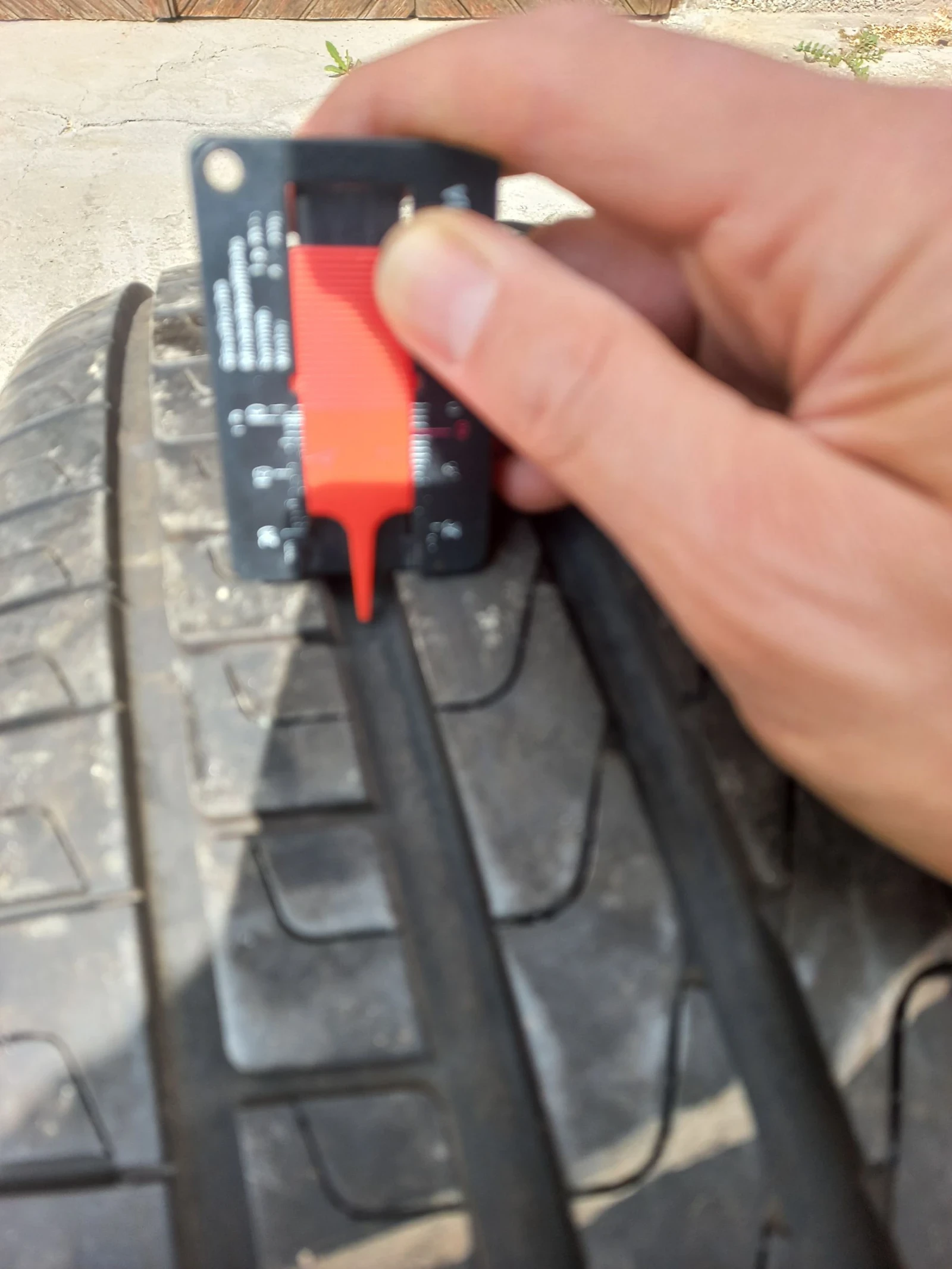 Гуми Летни 225/55R17, снимка 4 - Гуми и джанти - 54153786