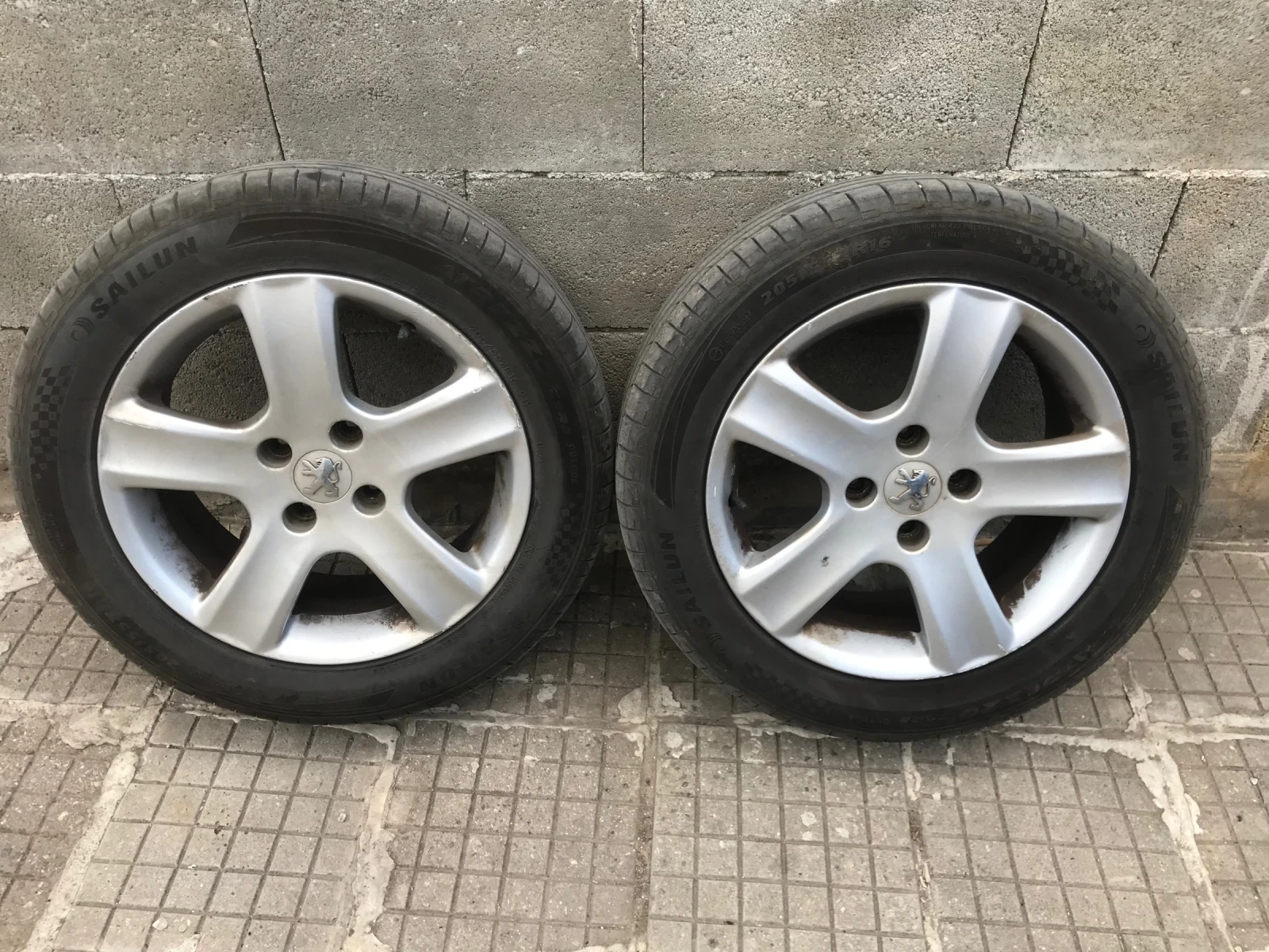 Гуми с джанти Sailun 205/55R16