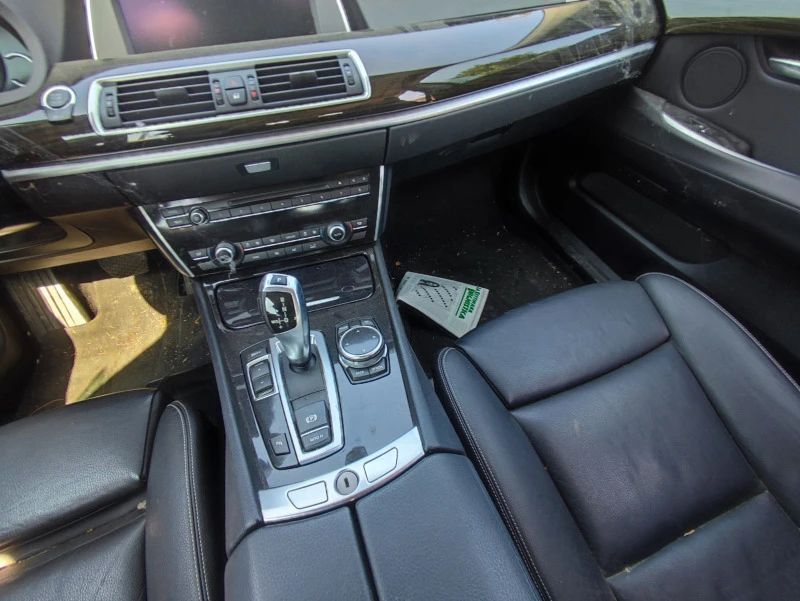 BMW 5 Gran Turismo 520 M-pack Facelift , снимка 9 - Автомобили и джипове - 41370089