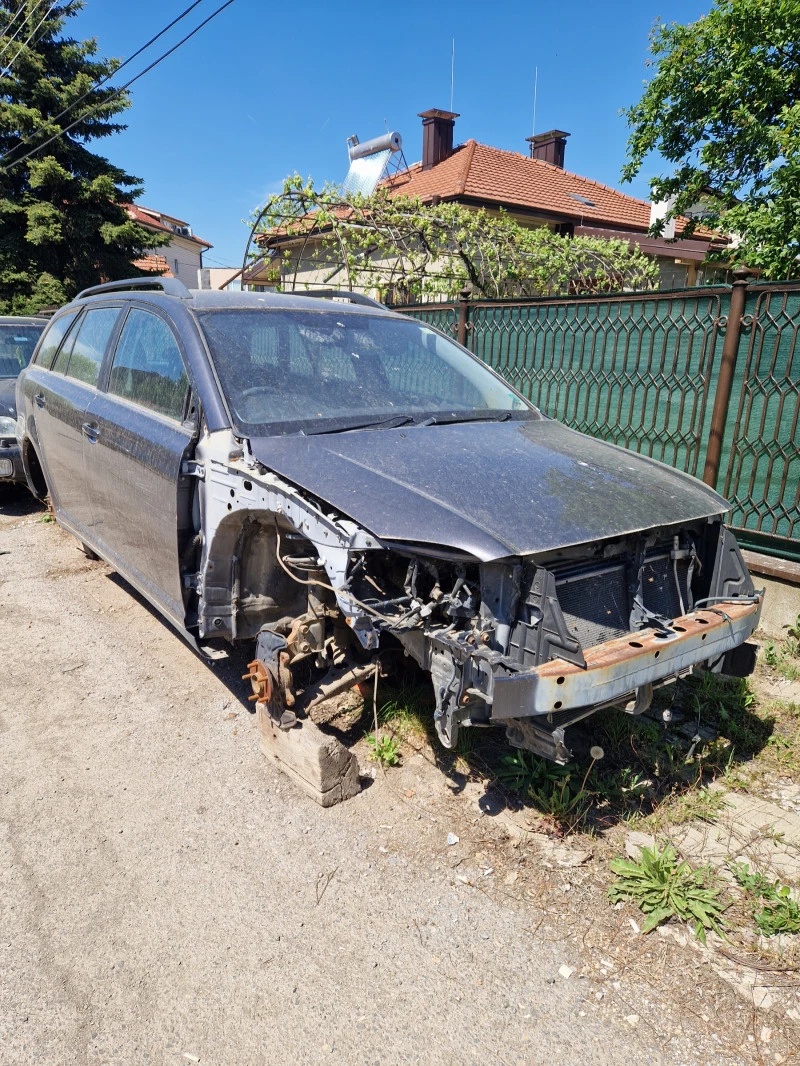 Toyota Avensis, снимка 2 - Автомобили и джипове - 47272813