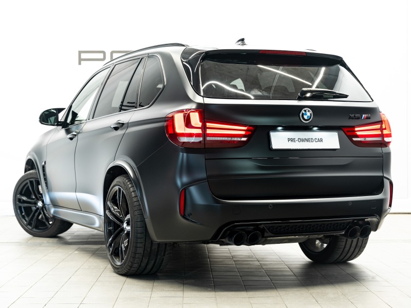 BMW X5M Black Fire Edition, снимка 5 - Автомобили и джипове - 46746345