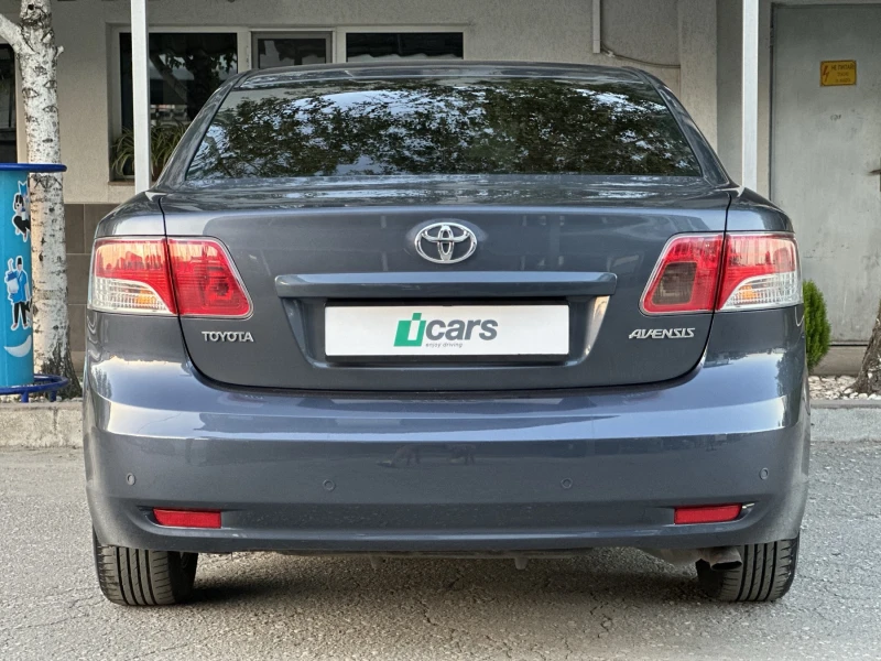 Toyota Avensis 2.0, снимка 11 - Автомобили и джипове - 48021879