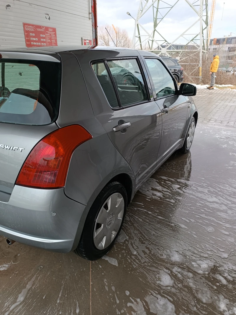 Suzuki Swift, снимка 4 - Автомобили и джипове - 48545465