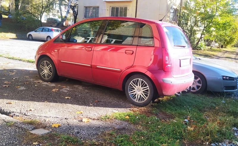 Lancia Musa 1.3 Multijet, снимка 4 - Автомобили и джипове - 52316569