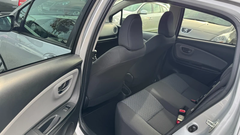 Toyota Yaris 1.33i Внос Швейцария! Навигация, Камера, Tel., 6 С, снимка 11 - Автомобили и джипове - 52142973