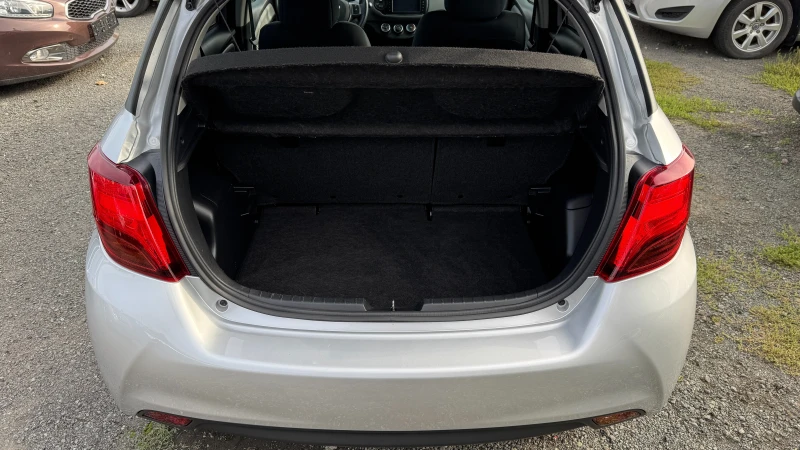 Toyota Yaris 1.33i Внос Швейцария! Навигация, Камера, Tel., 6 С, снимка 13 - Автомобили и джипове - 52142973