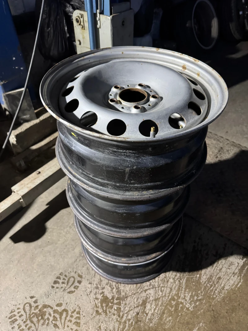 BMW 320, снимка 2 - Автомобили и джипове - 52646029