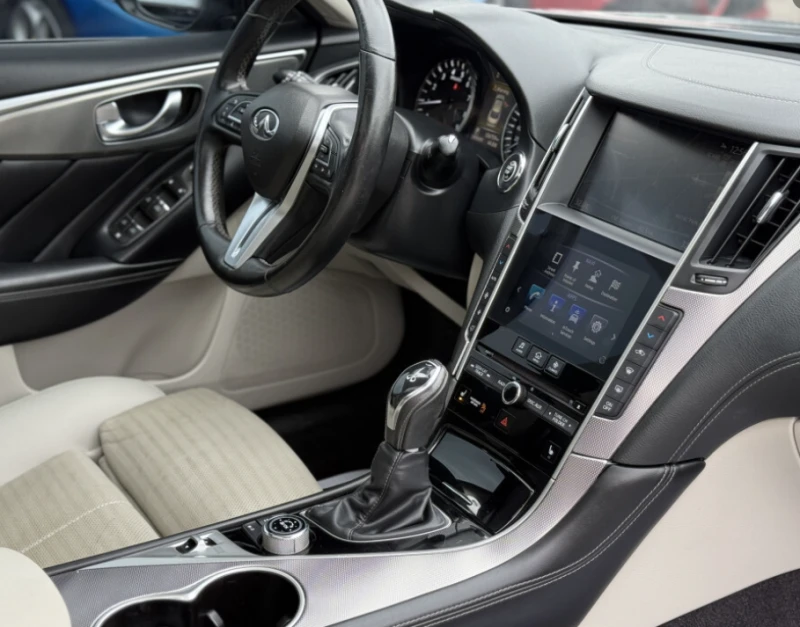 Infiniti Q50 Автокредит* , снимка 10 - Автомобили и джипове - 52749402