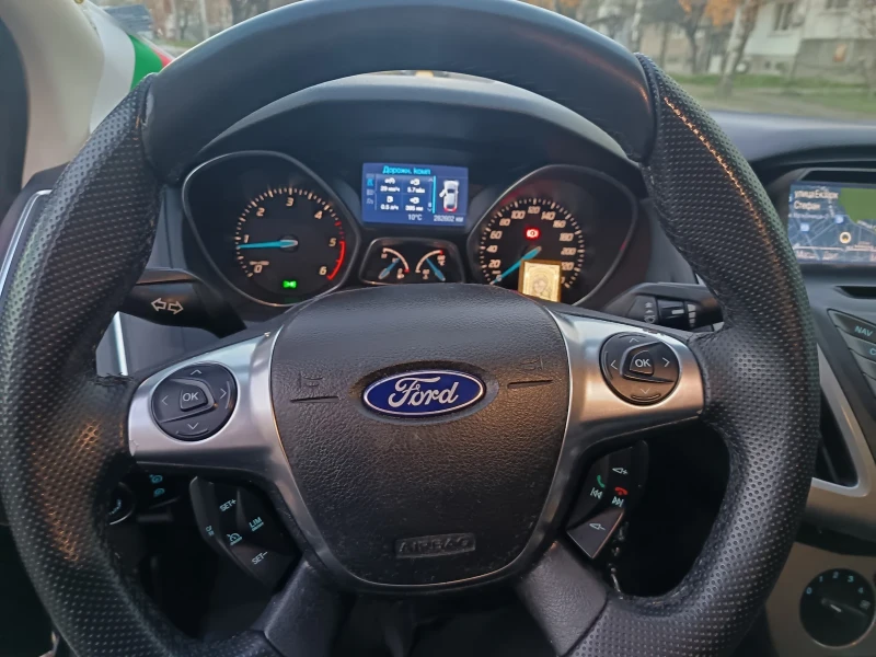 Ford Focus 1.6, снимка 10 - Автомобили и джипове - 52751577