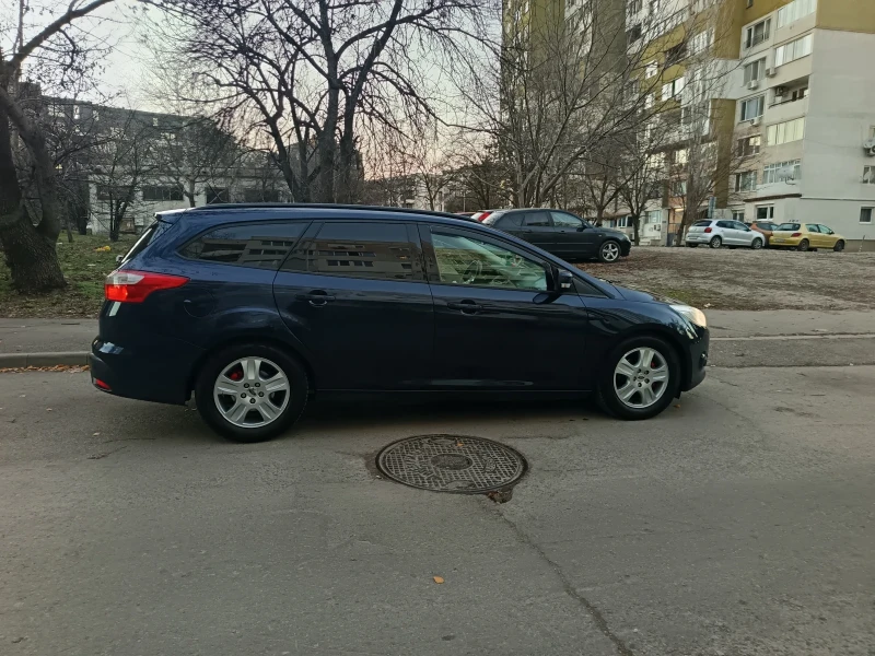 Ford Focus 1.6, снимка 5 - Автомобили и джипове - 52751577