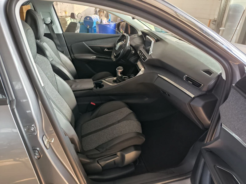 Peugeot 3008 Navi-6sk.-Kamera-Keyless-Euro-6B - 25500 лв. - 57778512 | Car24.bg