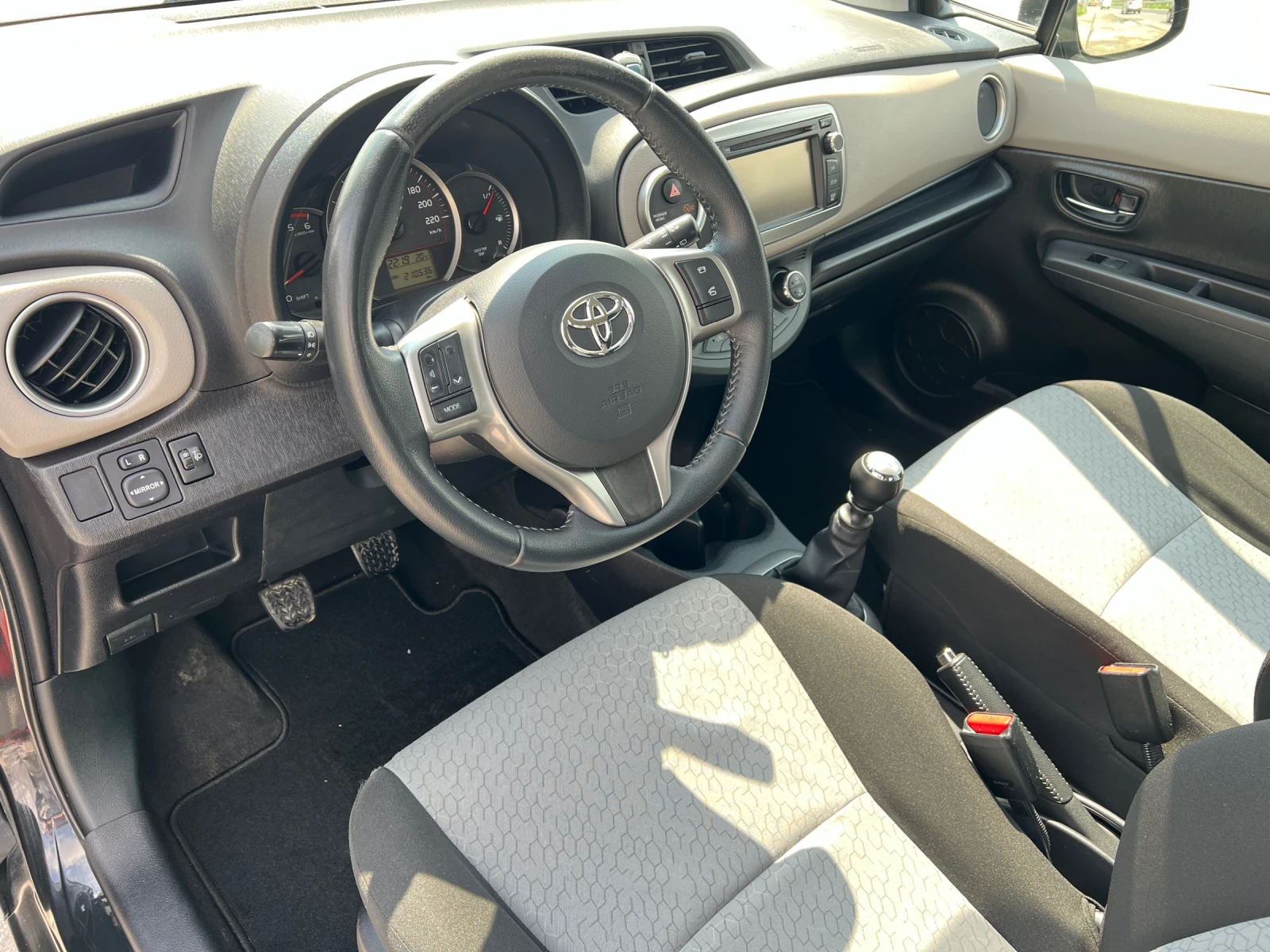 Toyota Yaris 1.4D4D Камера NAVI - изображение 5