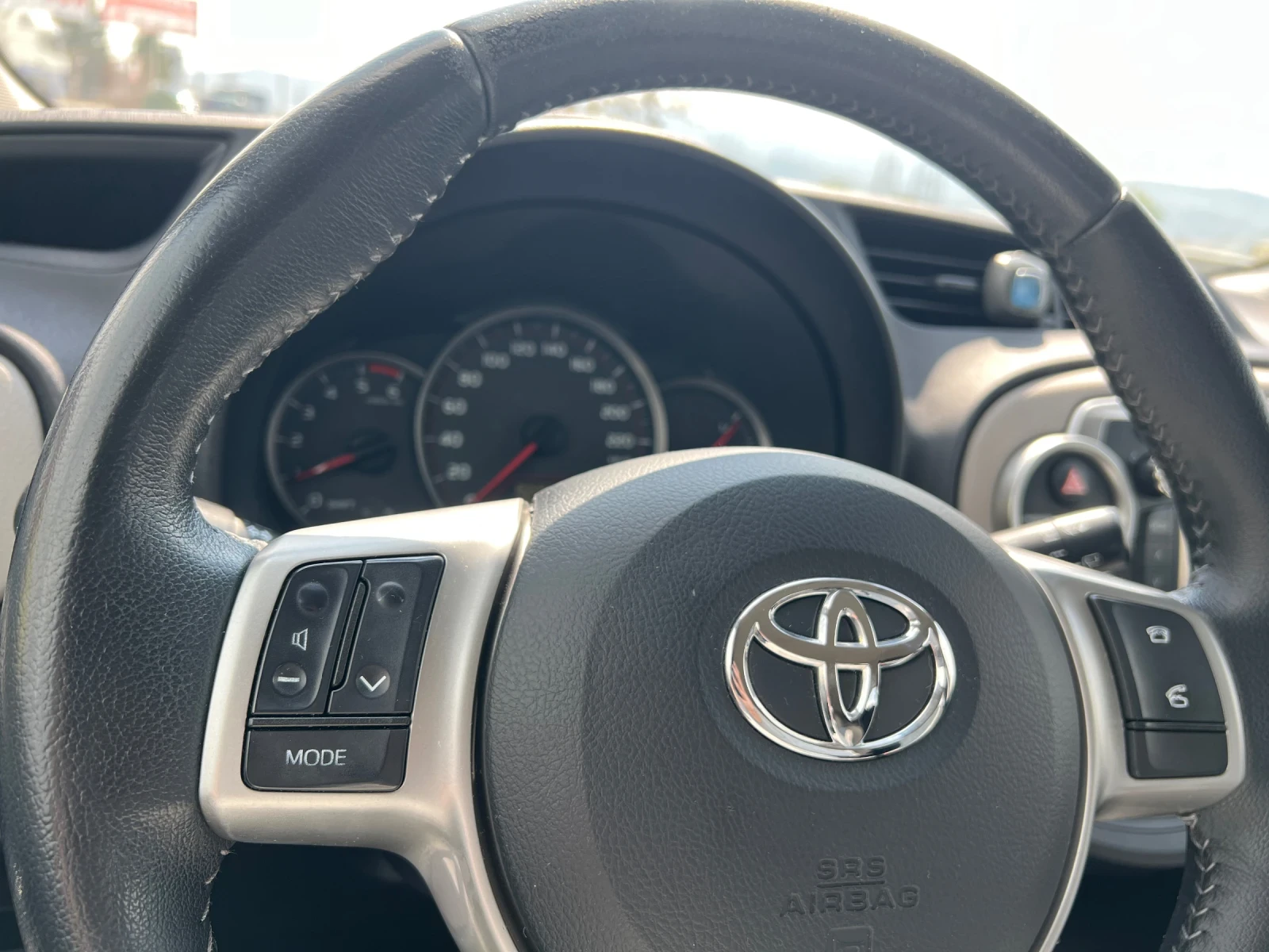Toyota Yaris 1.4D4D Камера NAVI - изображение 10