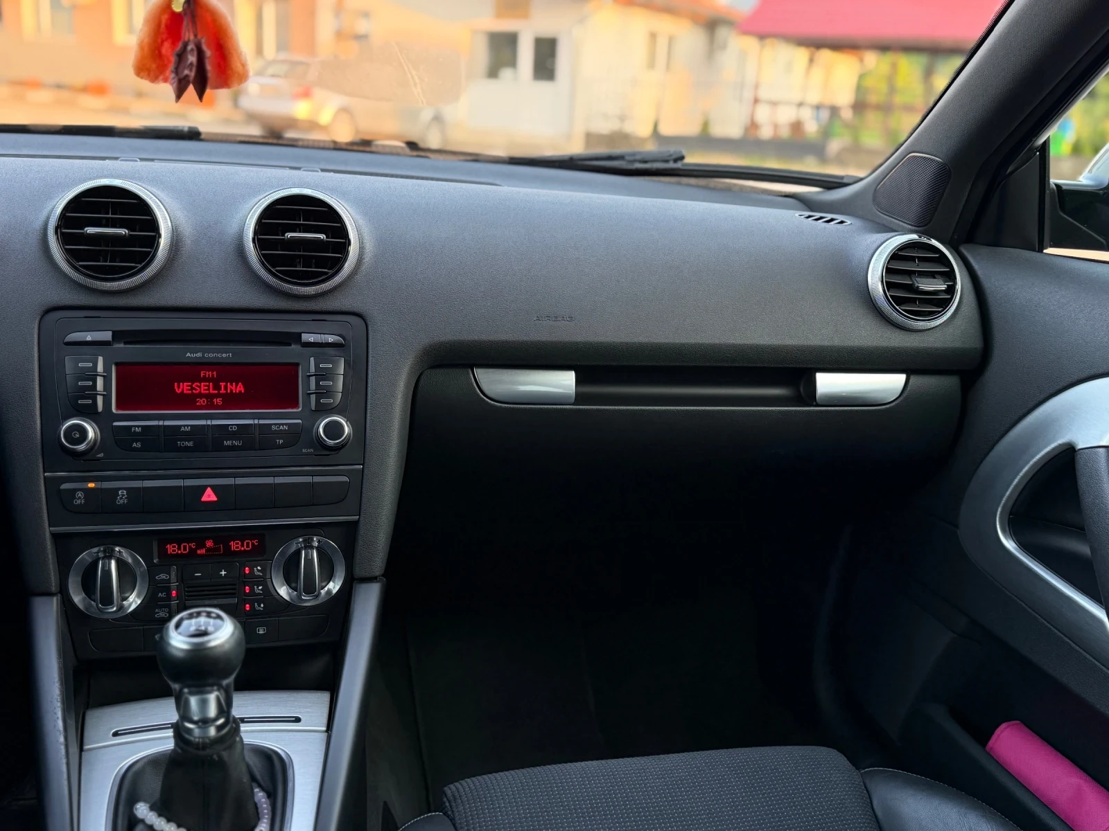 Audi A3 3xS-line* KLIMATRONIK* TOP - изображение 10
