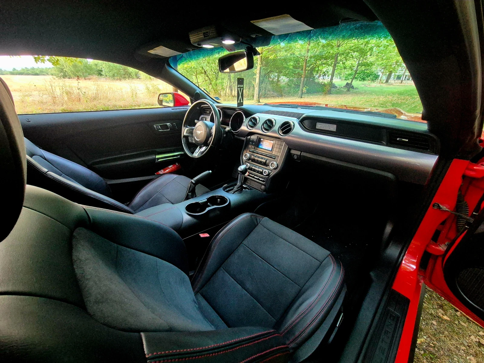 Ford Mustang GT 5.0 - изображение 9