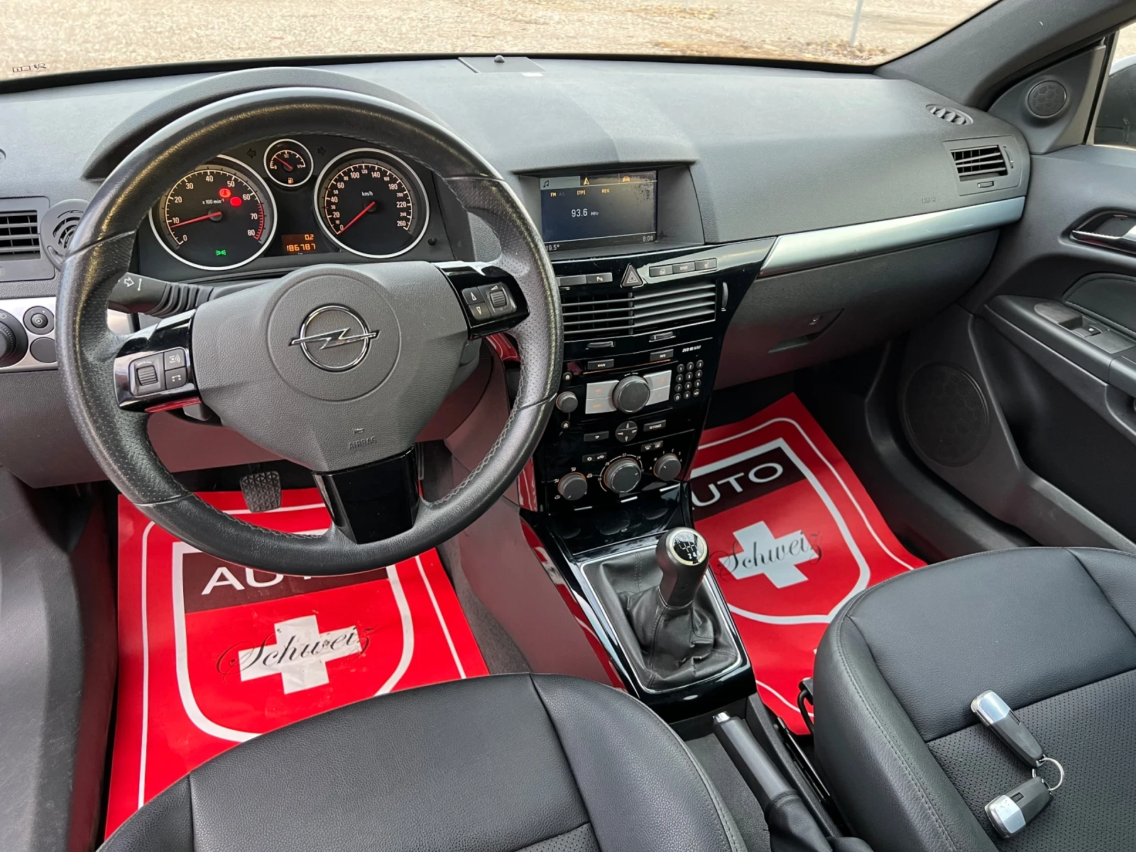 Opel Astra 2.0 i Schweiz - изображение 8