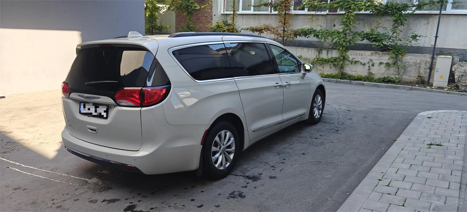 Chrysler Pacifica 3.6 V6 Touring L - изображение 4