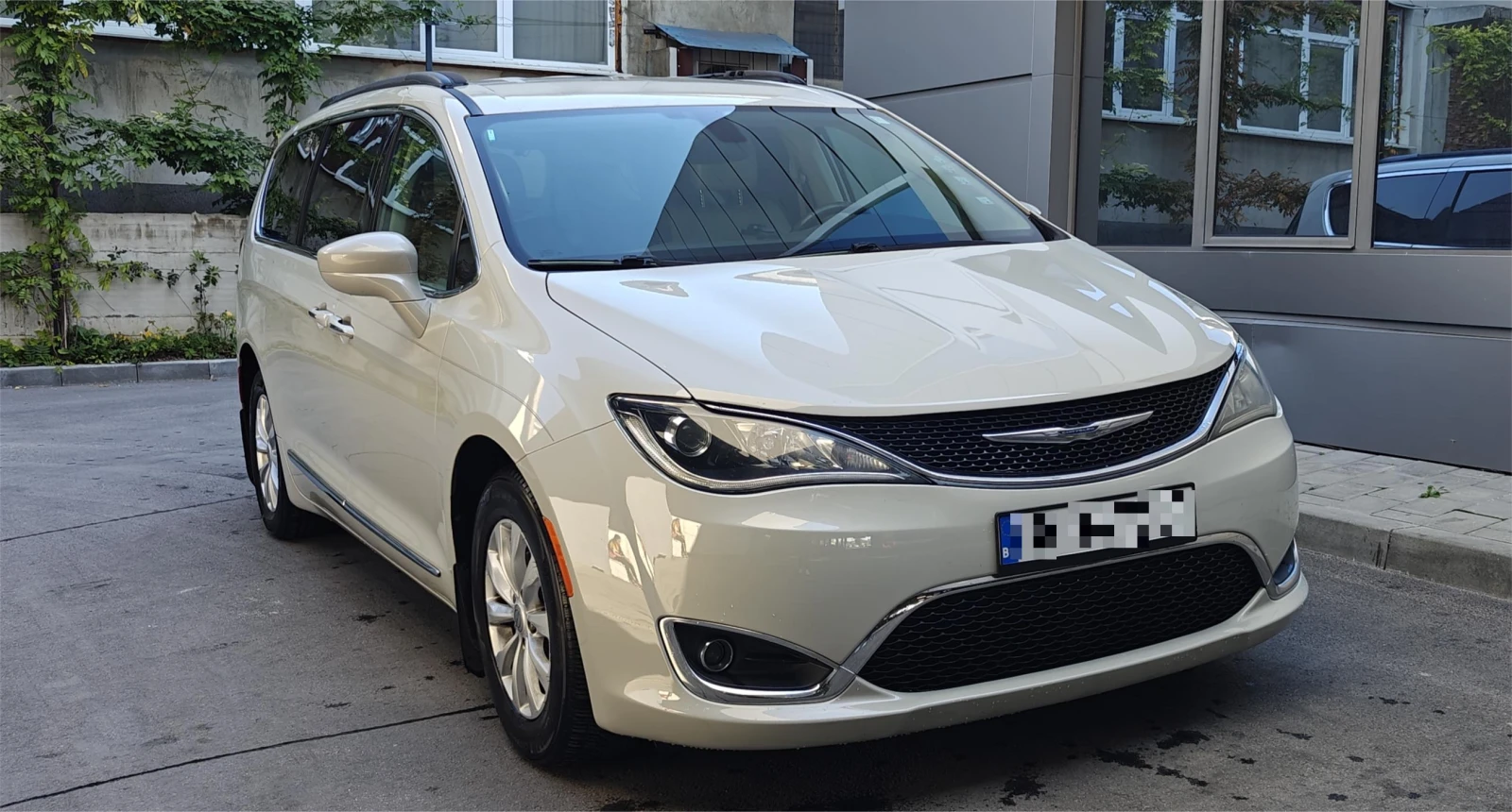 Chrysler Pacifica 3.6 V6 Touring L - изображение 3